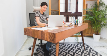 Corner Desk Sets Maximising San Luis Obispo Small Spaces