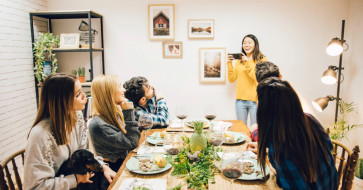 How to Style Your Dining Room for Cozy Autumn Gatherings