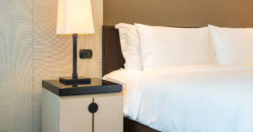 How to Choose Bedroom Nightstands That Actually Work for Your Bedroom